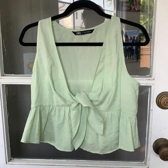 Zara Tops - HOST PICK!!!! ✨✨NWOT Zara Mint Green Top